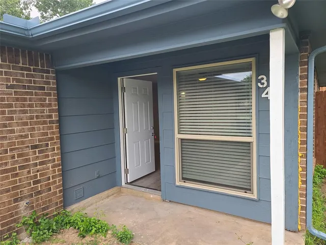 $1,600 | 343 Spring Branch Lane, Kennedale, TX 76060