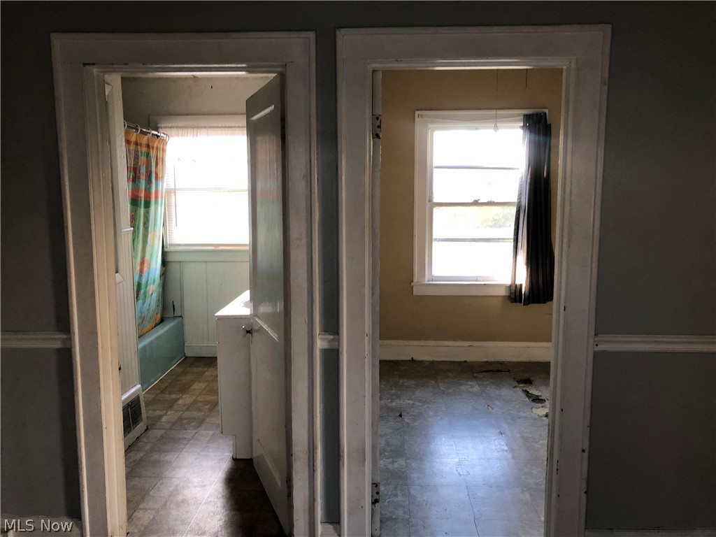 18200 Neff Road Cleveland, OH 44119 - Photo 15 of 24 Gallery Image 15