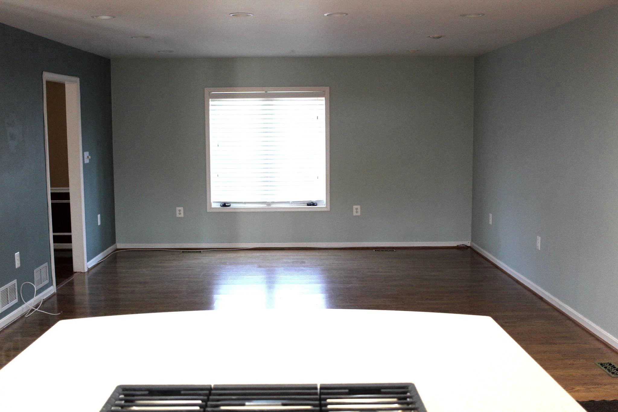 4511 Sudley Road Gainesville, VA 20155 - Photo 3 of 16 Kitchen/Family Room