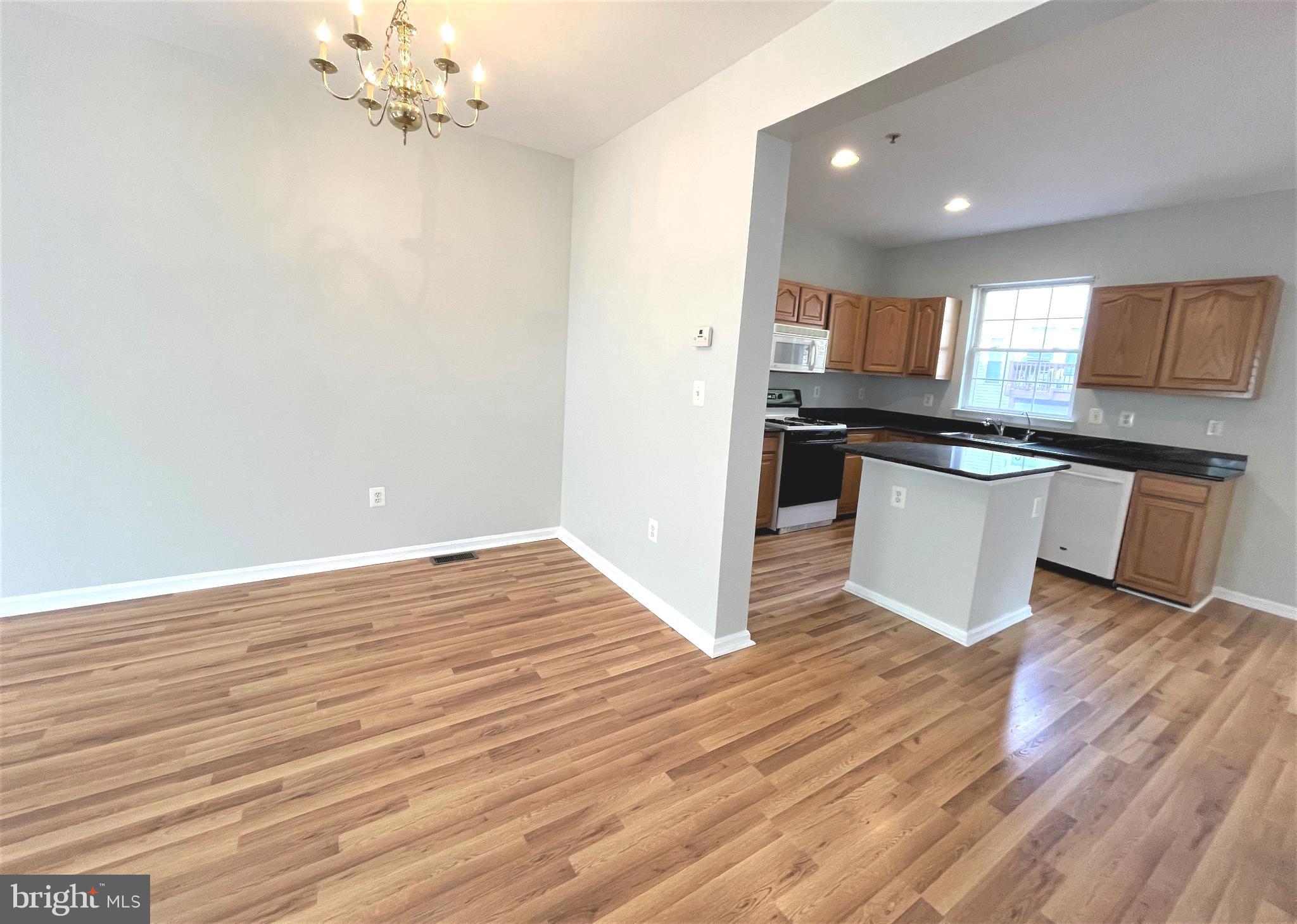 13342 Rushing Water Way Germantown, MD 20874 - Photo 11 of 33 Dinning room