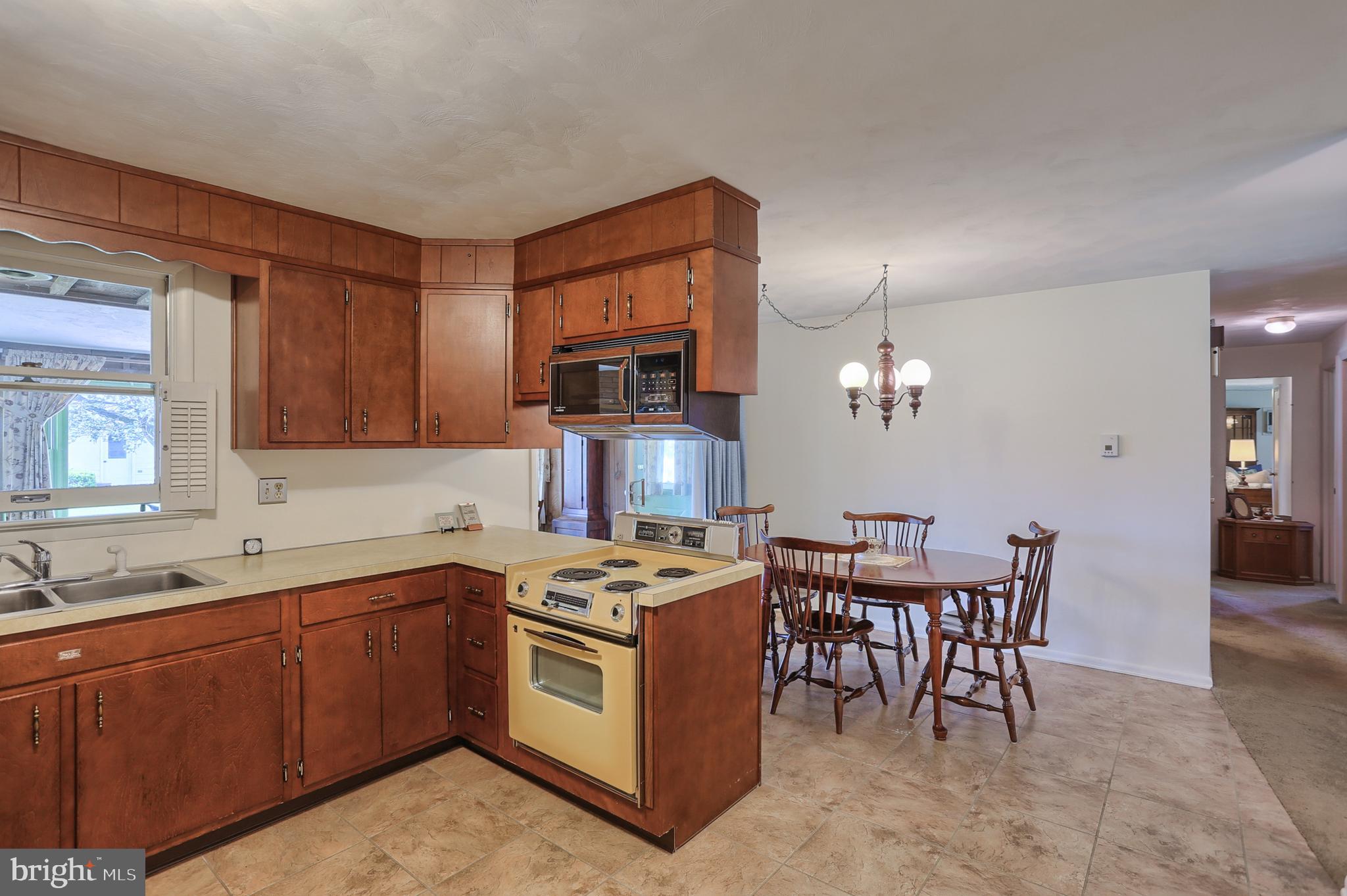 1124 Kochenderfer Road Lebanon, PA 17046 - Photo 14 of 36 Gallery Image 14