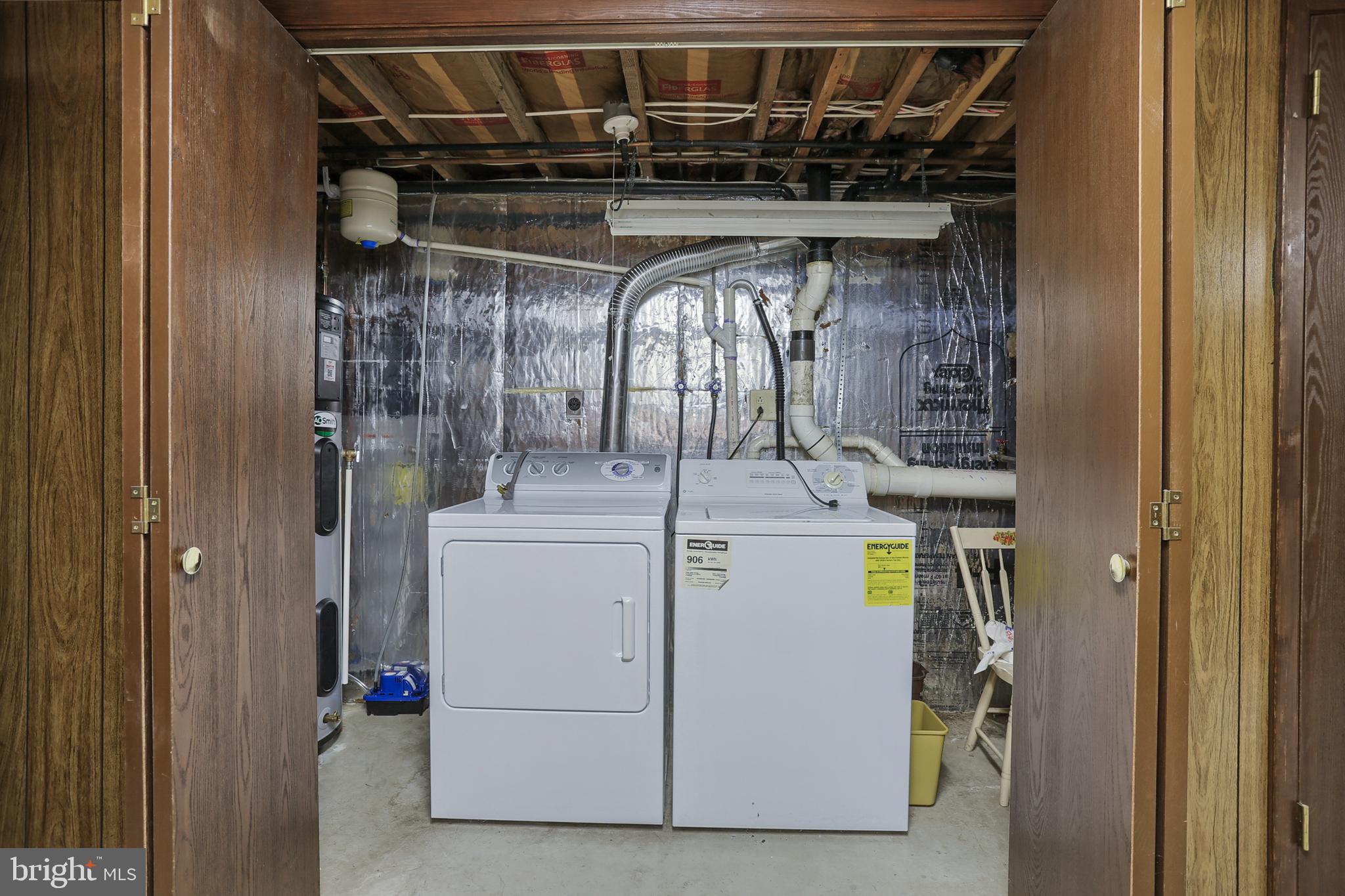 1124 Kochenderfer Road Lebanon, PA 17046 - Photo 21 of 36 Laundry area in the lower level