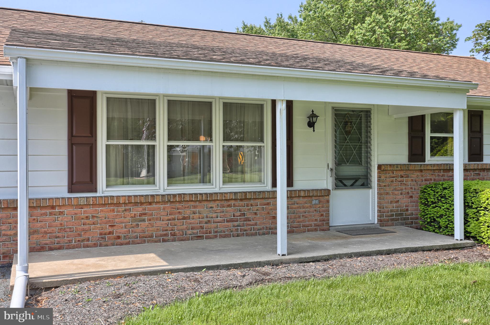 1124 Kochenderfer Road Lebanon, PA 17046 - Photo 4 of 36 Enjoy the covered front porch!