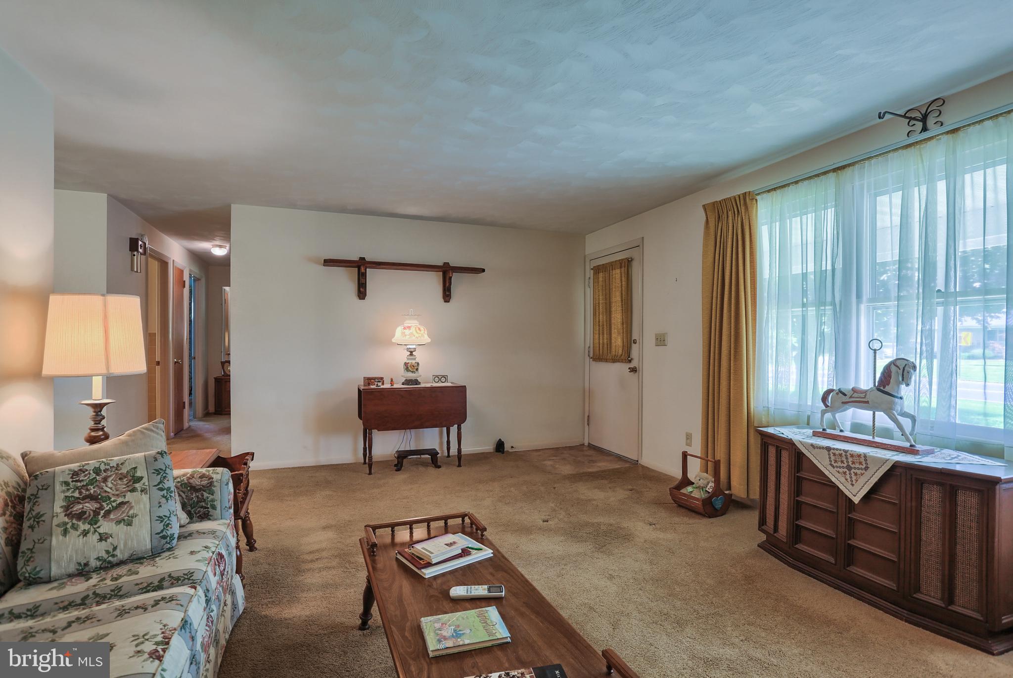 1124 Kochenderfer Road Lebanon, PA 17046 - Photo 7 of 36 Gallery Image 7