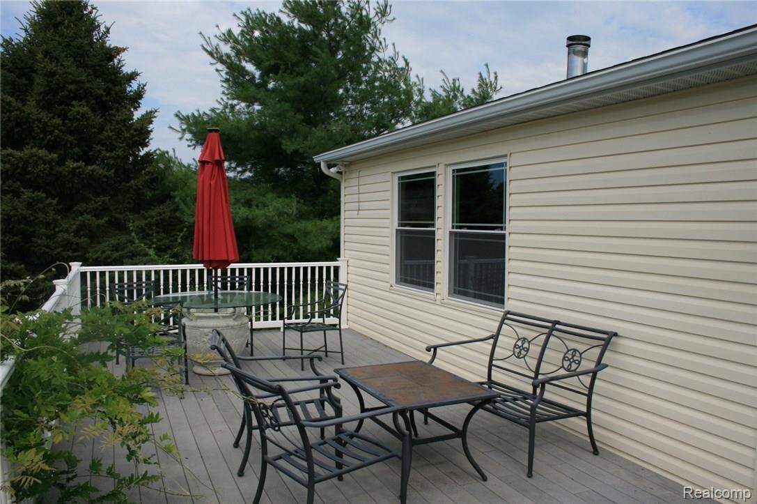 1331 West Allen Road Howell, MI 48855 - Photo 12 of 32 4 pqtio.jpg