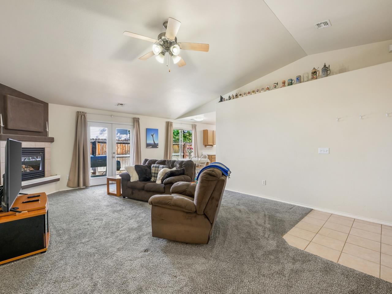 490 Ridge Lane Grand Junction, CO 81504 - Photo 3 of 24 Gallery Image 3