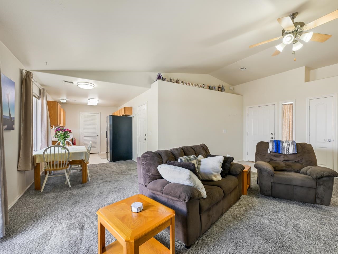 490 Ridge Lane Grand Junction, CO 81504 - Photo 4 of 24 Gallery Image 4