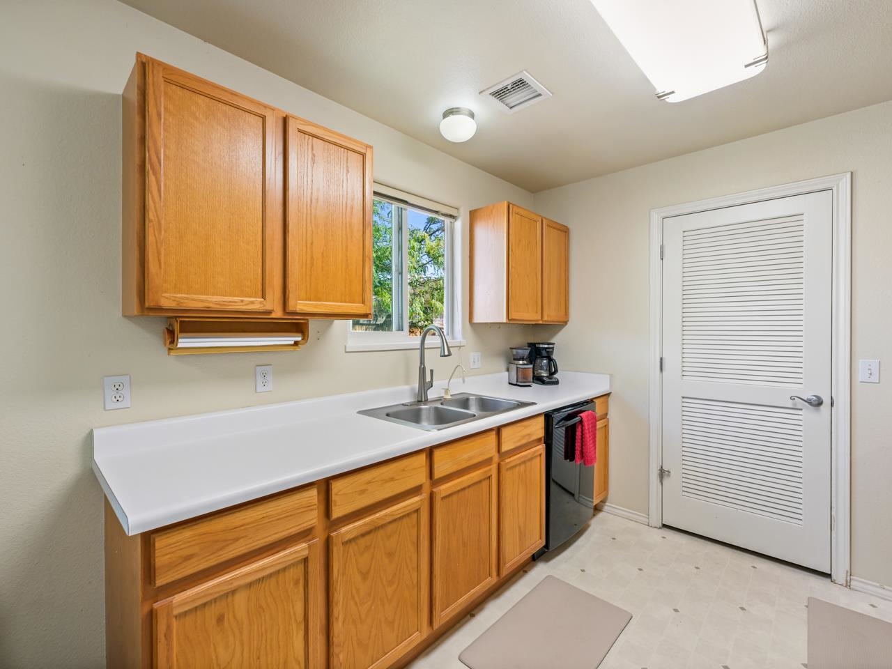 490 Ridge Lane Grand Junction, CO 81504 - Photo 7 of 24 Gallery Image 7