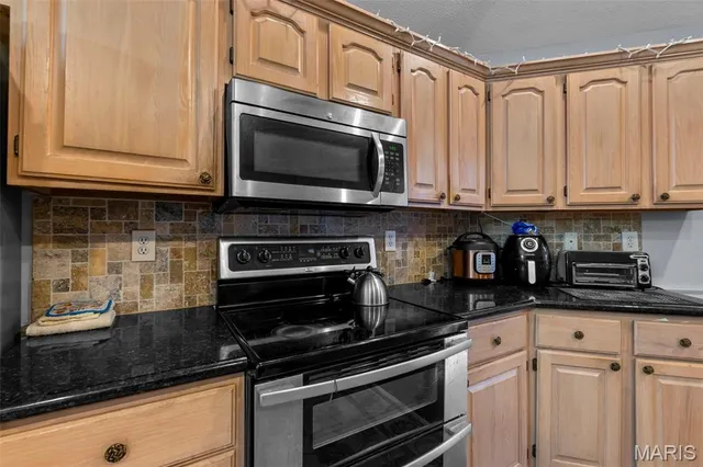 $490,000 | 2204 Crown Point Drive, Cape Girardeau, MO 63701