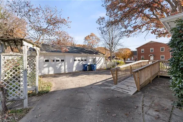 $325,000 | 7945 Broad Street, Rural Hall, NC 27045