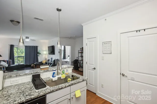 $260,000 | 630 Calvert Street, Unit 410, Charlotte, NC 28208