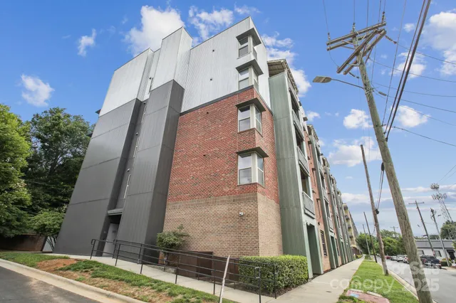 $260,000 | 630 Calvert Street, Unit 410, Charlotte, NC 28208