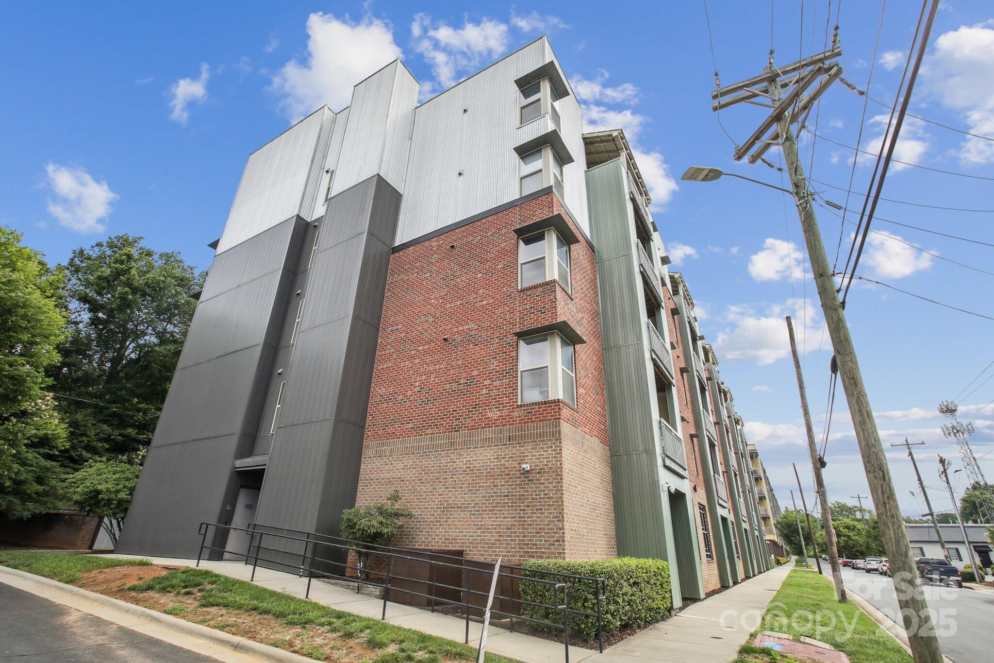 630 Calvert Street, Unit 410 Charlotte, NC 28208 - Photo 4 of 25