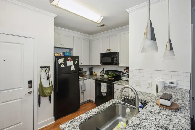 $260,000 | 630 Calvert Street, Unit 410, Charlotte, NC 28208