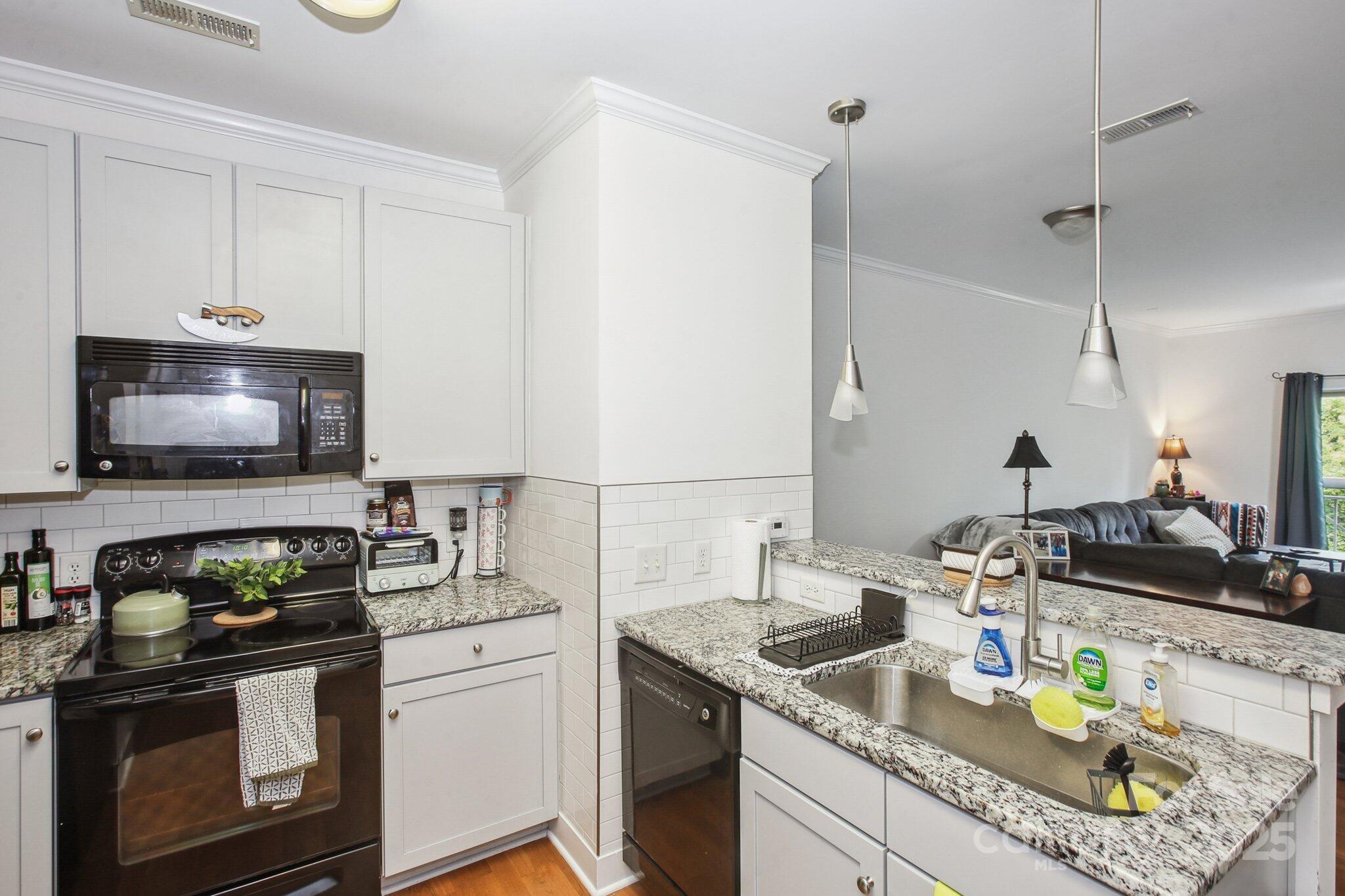 630 Calvert Street, Unit 410 Charlotte, NC 28208 - Photo 7 of 25