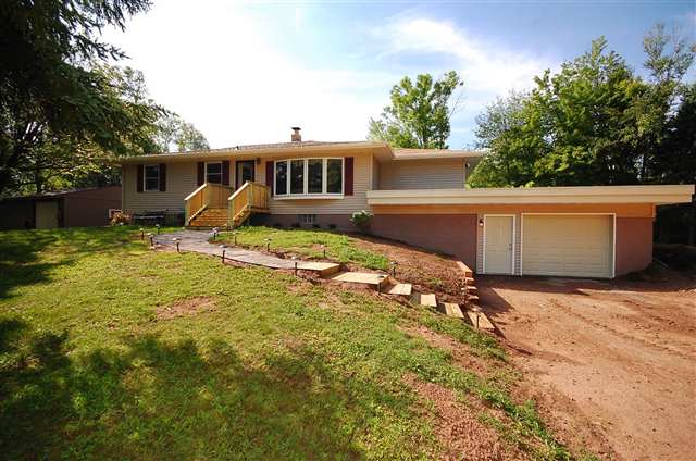4312 Luzerne Road Duluth, MN 55803 - Photo 1 of 9