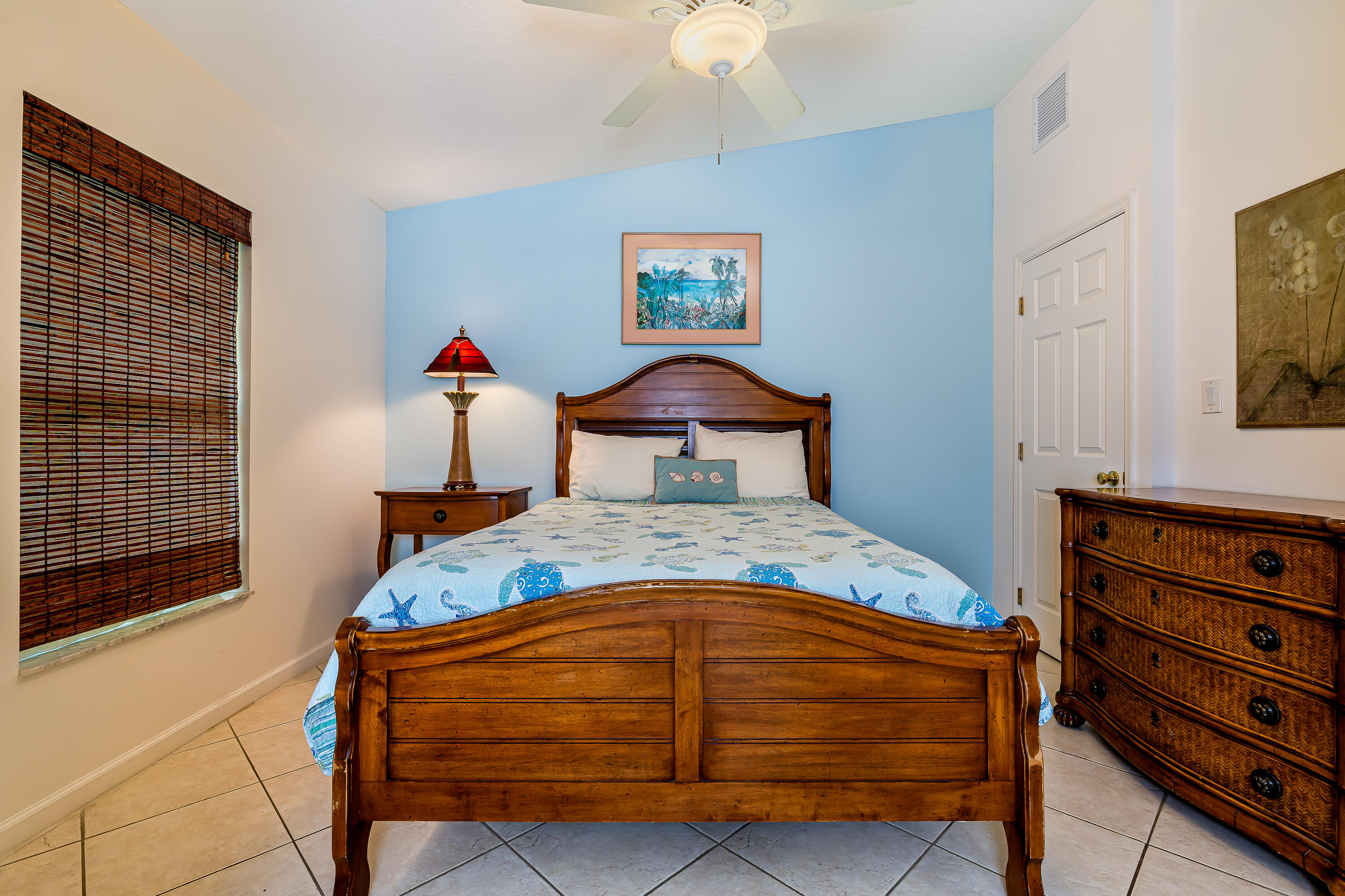 260 Sadowski Causeway Key Colony Beach, FL 33051 - Photo 16 of 50 a bedroom with a bed and a window