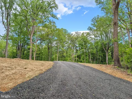 $230,000 | 3964 Hidden Valley Lane, Linden, VA 22642