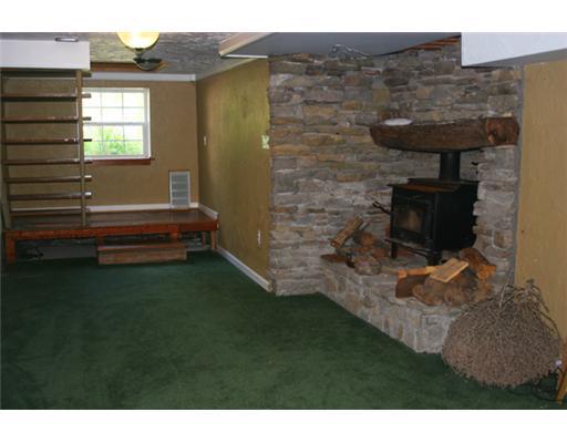 105 Sugar Run Road Venetia, PA 15367 - Photo 11 of 14 Den/Family/Great Room.