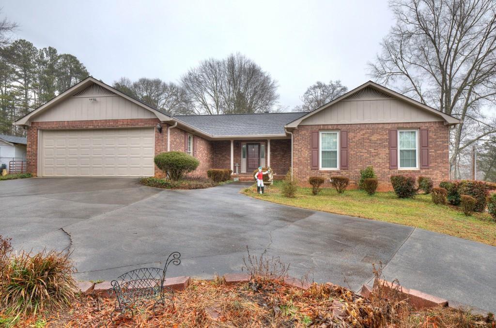 1591 Wax Rd Southeast