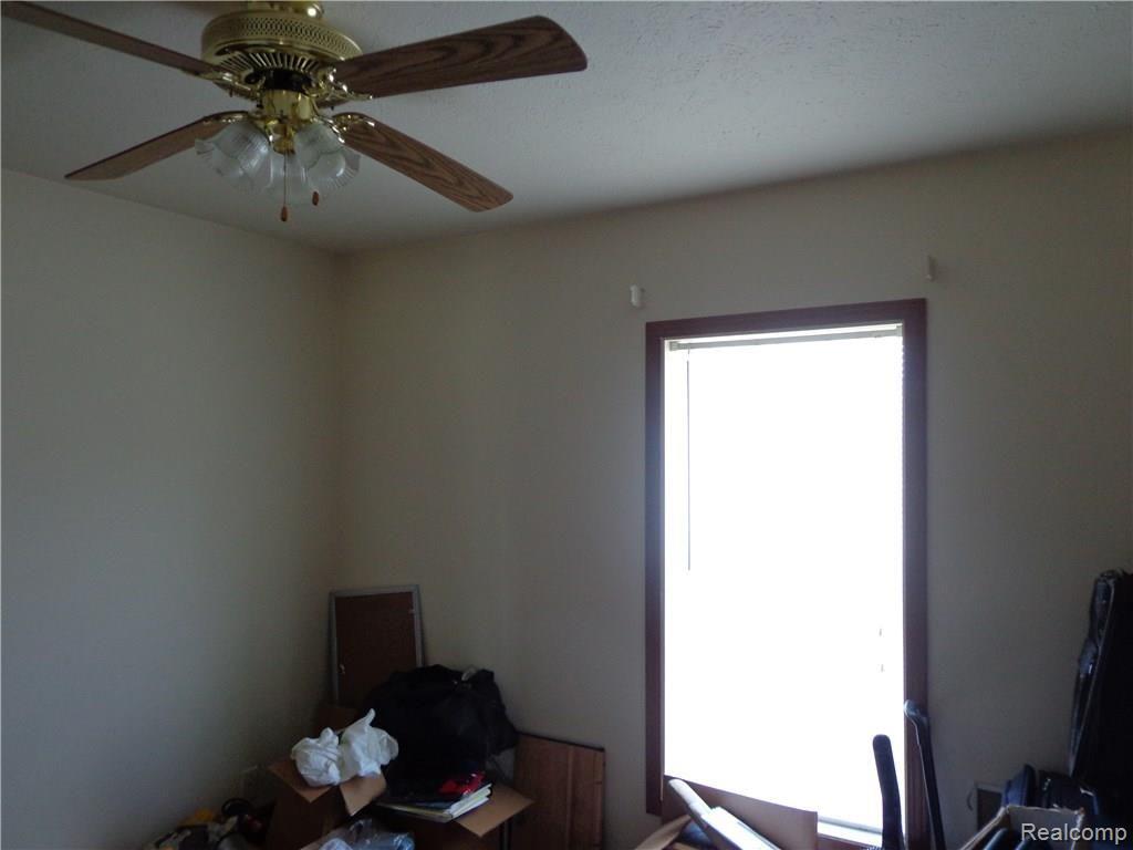 9916 Smiths Creek Road Goodells, MI 48027 - Photo 10 of 15 DSC00192.JPG