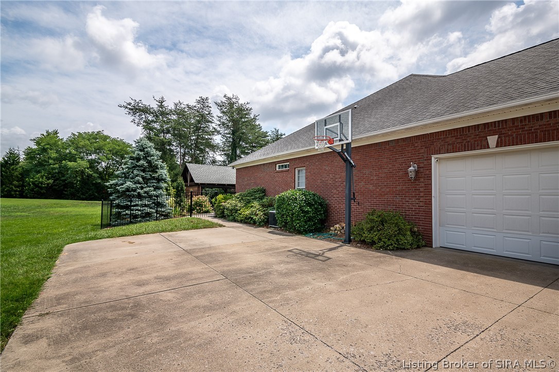 3520 Lafayette Parkway Floyds Knobs, IN 47119 - Photo 79 of 98