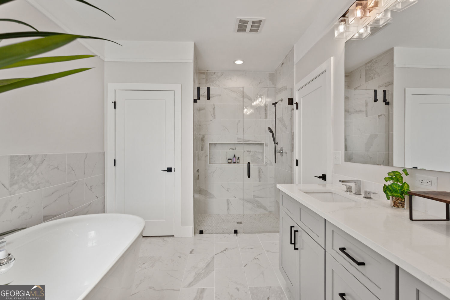 1631 Overlook Way Atlanta, GA 30318 - Photo 26 of 43 Gallery Image 26