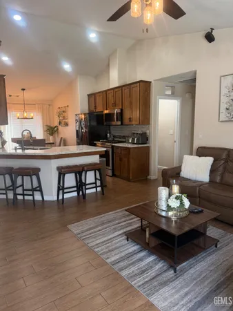 $380,000 | Undisclosed Address, Bakersfield, CA 93307