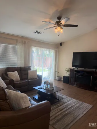 $380,000 | Undisclosed Address, Bakersfield, CA 93307