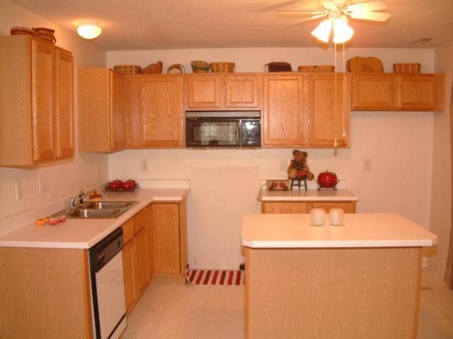 6553 Rainer-b Way Indianapolis, IN 46214 - Photo 7 of 12 Gallery Image 7