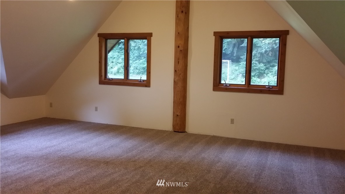 9801 178th Avenue Southeast Renton, WA 98059 - Photo 14 of 25