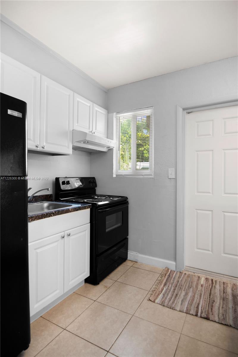 1908 Funston Street Hollywood, FL 33020 - Photo 21 of 30