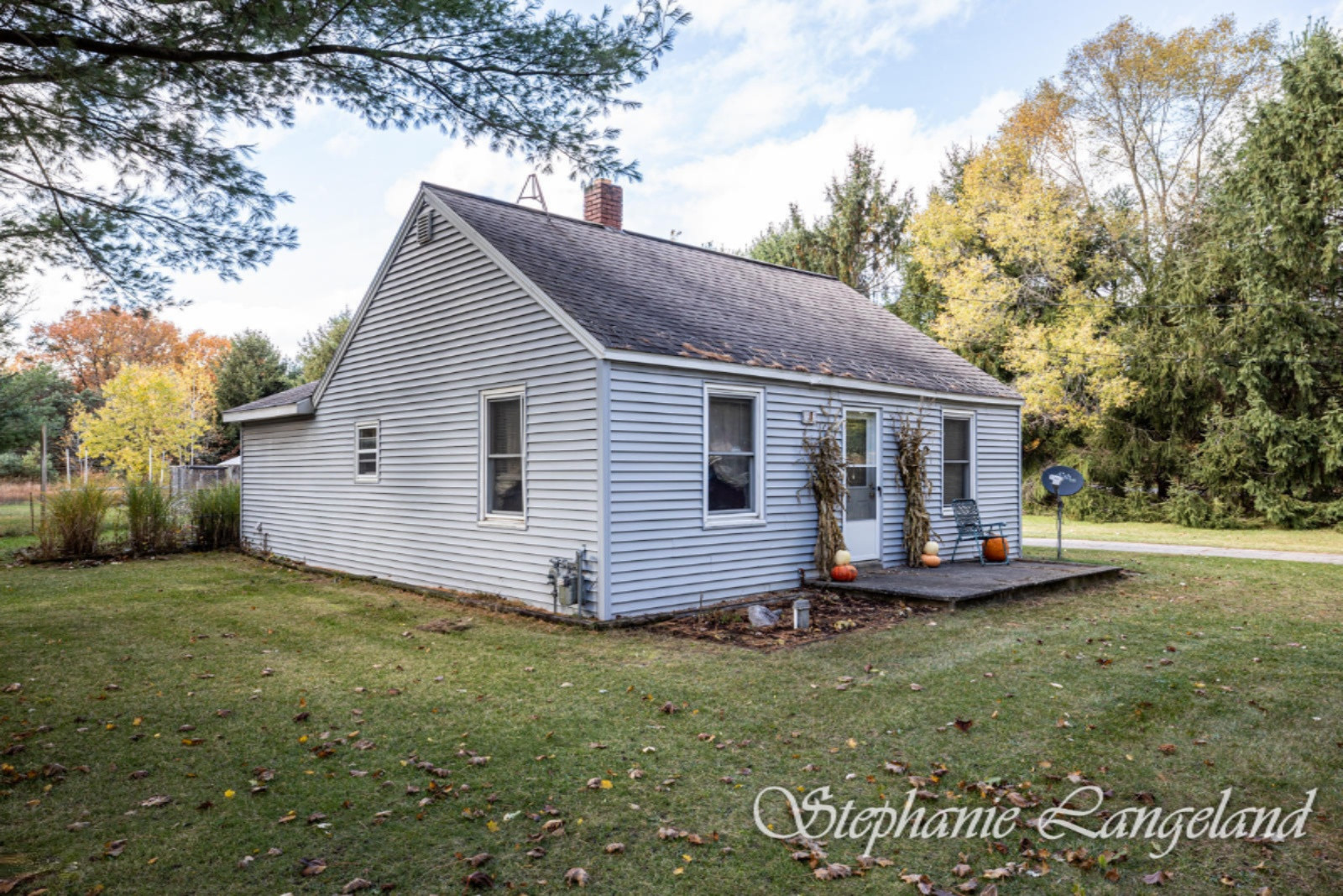 1217 Drent Road Muskegon, MI 49442 - Photo 3 of 16 1217 Drent (16 of 16)