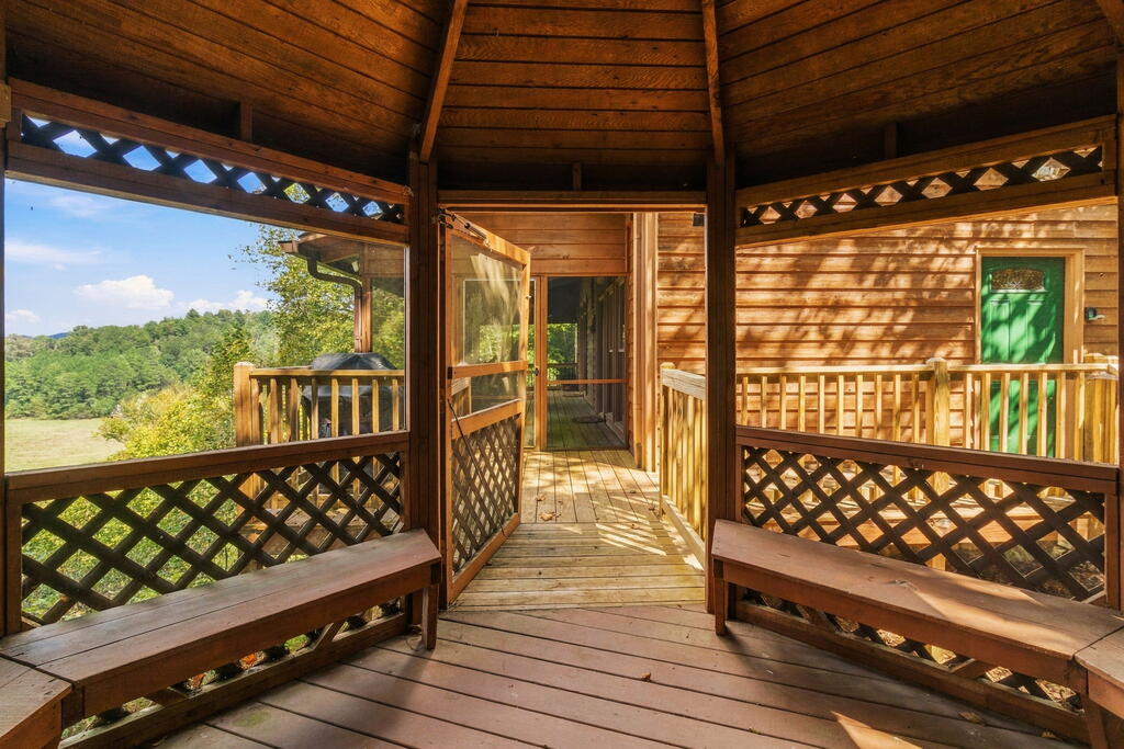 517 Ridge Road Blue Ridge, GA 30513 - Photo 32 of 45 Gallery Image 32