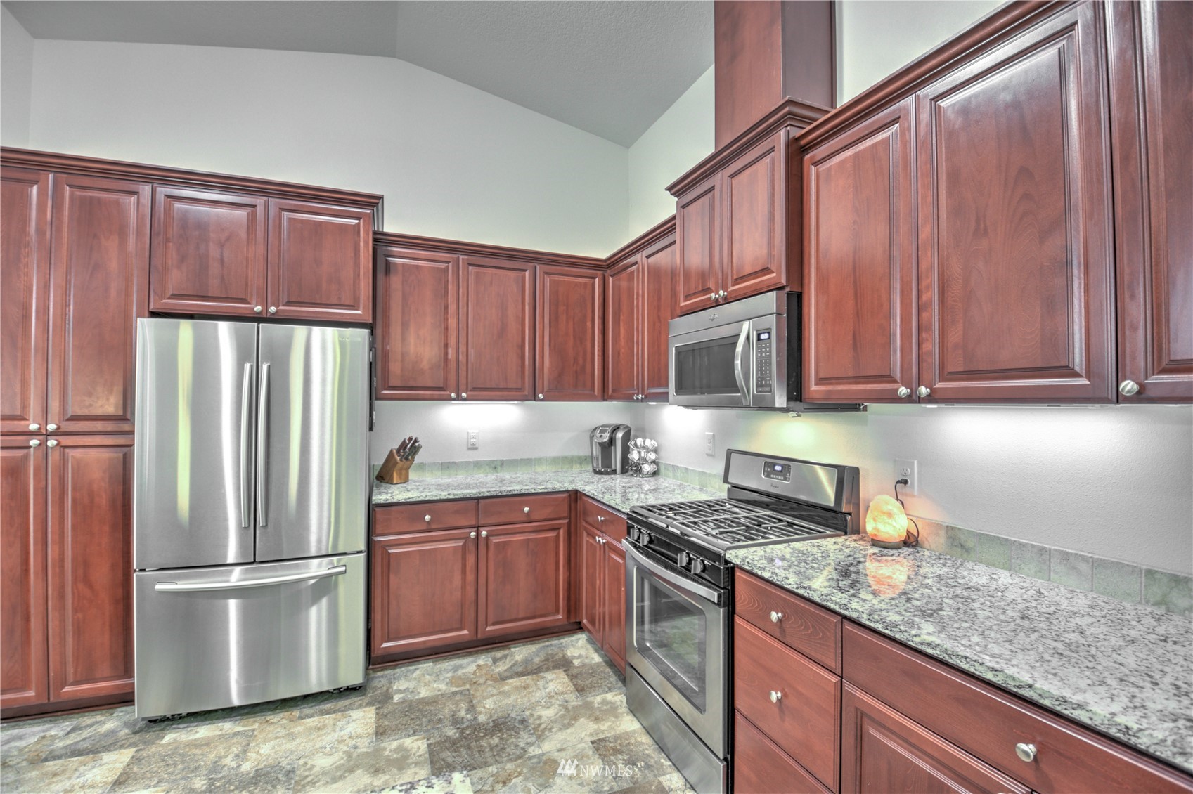 7938 Littlerock Road Southwest Olympia, WA 98512 - Photo 14 of 40 Gallery Image 14