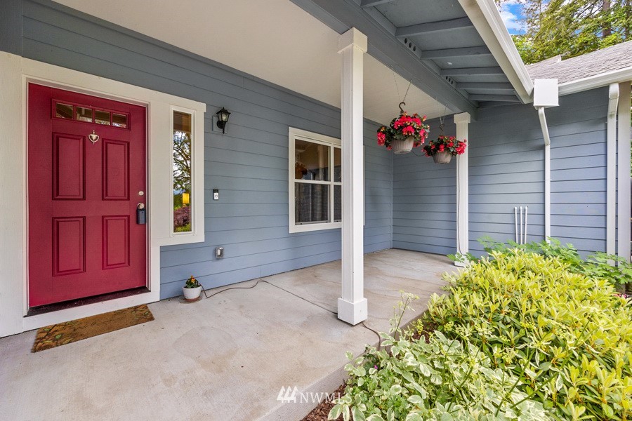 7938 Littlerock Road Southwest Olympia, WA 98512 - Photo 3 of 40 Gallery Image 3