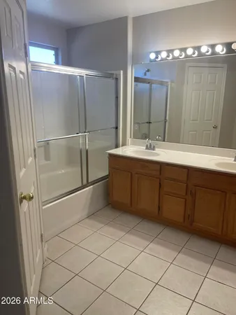 $1,950 | 19038 North 51st Drive, Glendale, AZ 85308