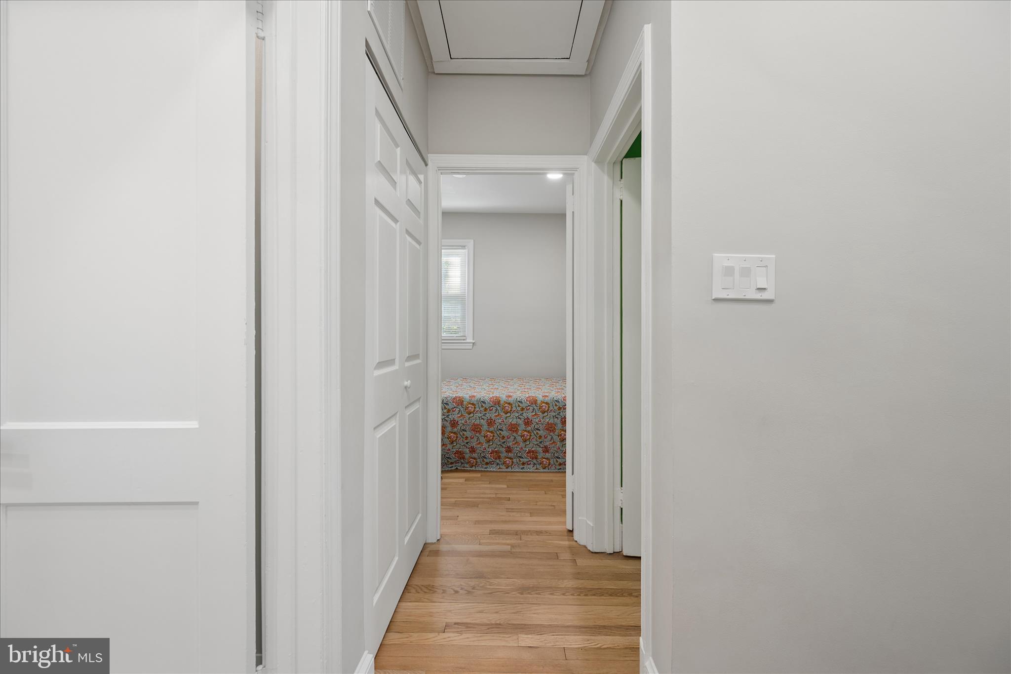 1515 Dennis Avenue Silver Spring, MD 20902 - Photo 19 of 65 Hall