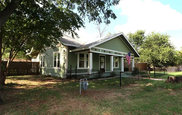 $112,900 | 929 Vitalious Street, Ranger, TX 76470