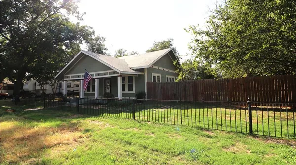 $112,900 | 929 Vitalious Street, Ranger, TX 76470