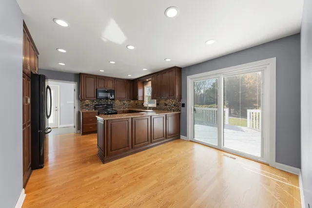 $650,000 | 2647 Longview Drive, Lisle, IL 60532