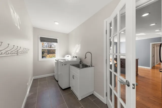 $650,000 | 2647 Longview Drive, Lisle, IL 60532