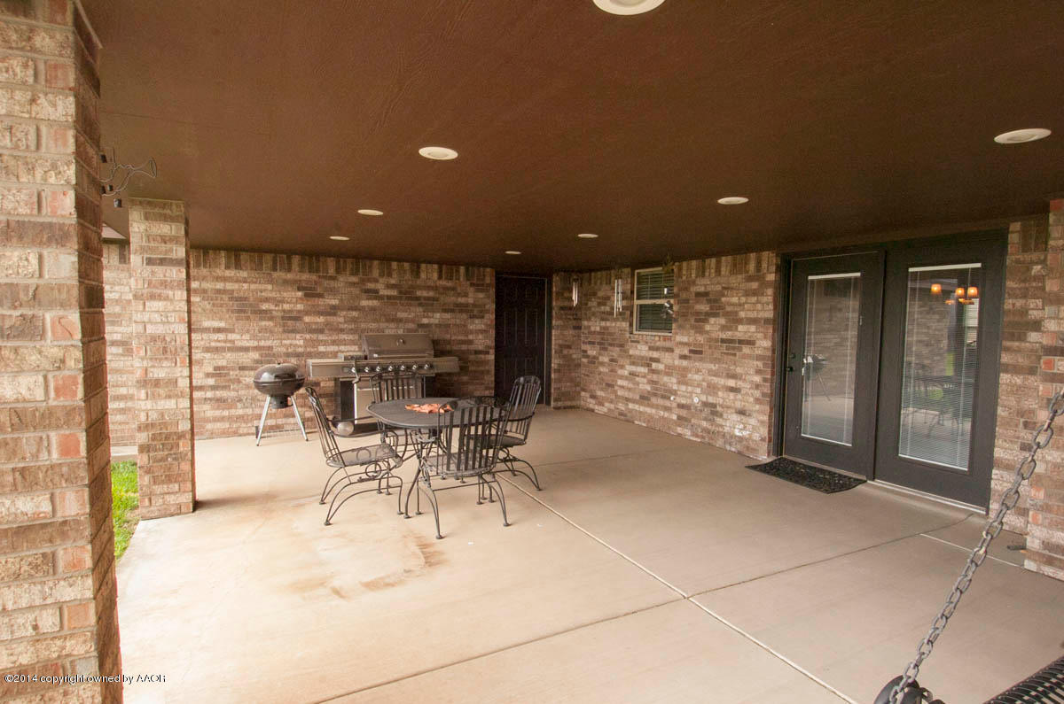 18301 Copper Ridge Bushland, TX 79124 - Photo 30 of 38 a view of a lobby with chair and tables
