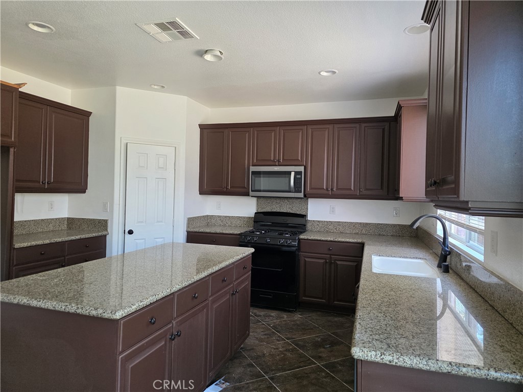 1899 Spring White Road Hemet, CA 92545 - Photo 1 of 11