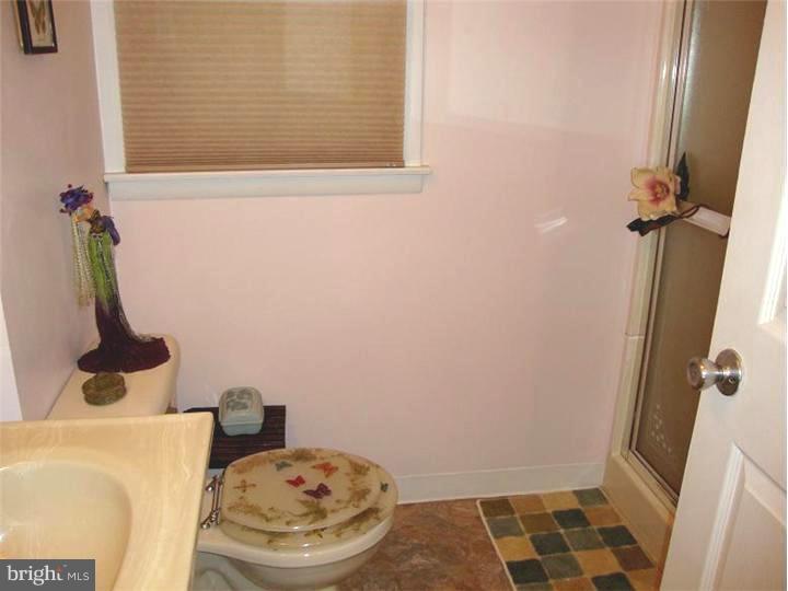 950 Central Avenue Runnemede, NJ 08078 - Photo 5 of 12 Bathroom