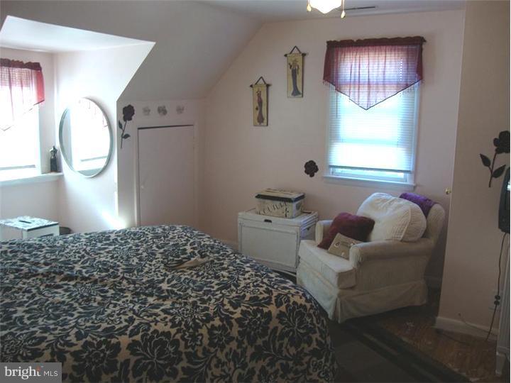 950 Central Avenue Runnemede, NJ 08078 - Photo 6 of 12 Bedroom - Main