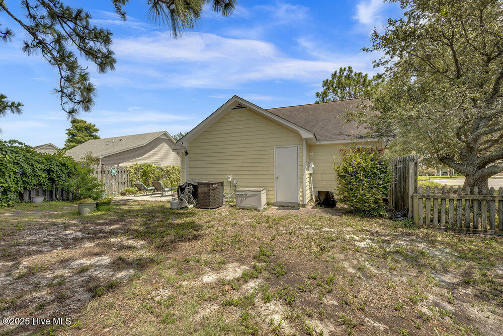 1211 Welborn Road Wilmington, NC 28409 - Photo 24 of 33 Back Yard
