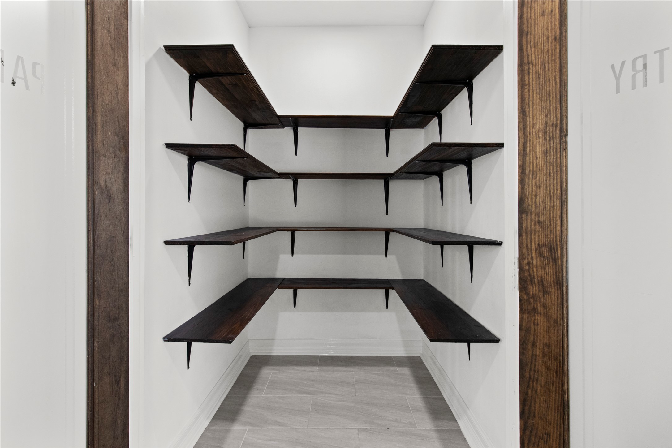 2730 Lawrence Road Kemah, TX 77565 - Photo 13 of 48 a view of entryway