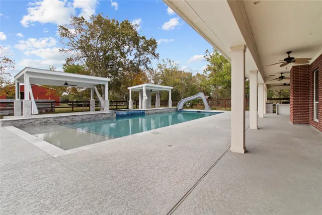 $2,500,000 | 2730 Lawrence Road, Kemah, TX 77565