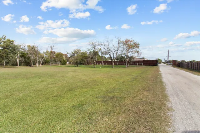 $2,500,000 | 2730 Lawrence Road, Kemah, TX 77565